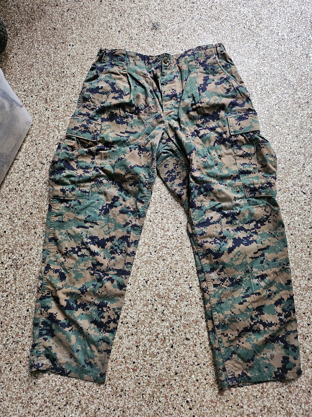 Authentic US Marine Corps MCCUU Green Brown Woodland MARPAT Trousers M Ex Short